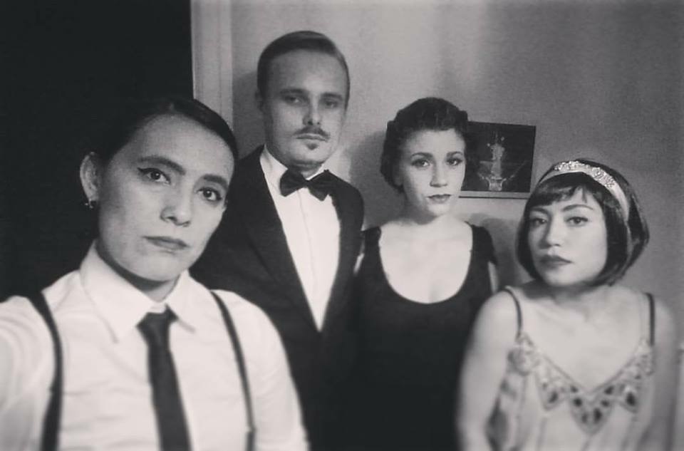 Keitlyn and three of her friend ready dress like as 1920's socialites.